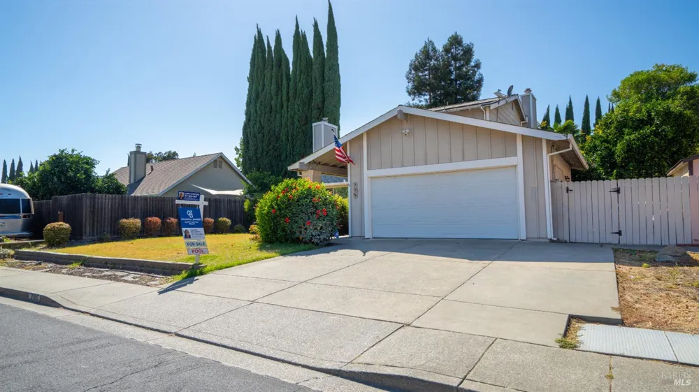 796 Tulare Drive Vacaville, CA 95687