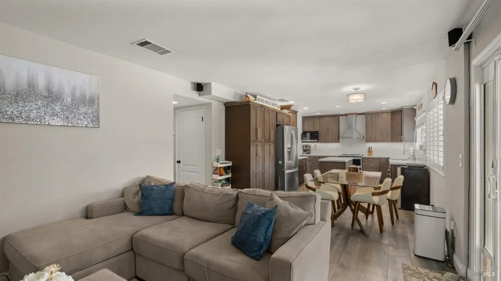 796 Tulare Drive Vacaville, CA 95687