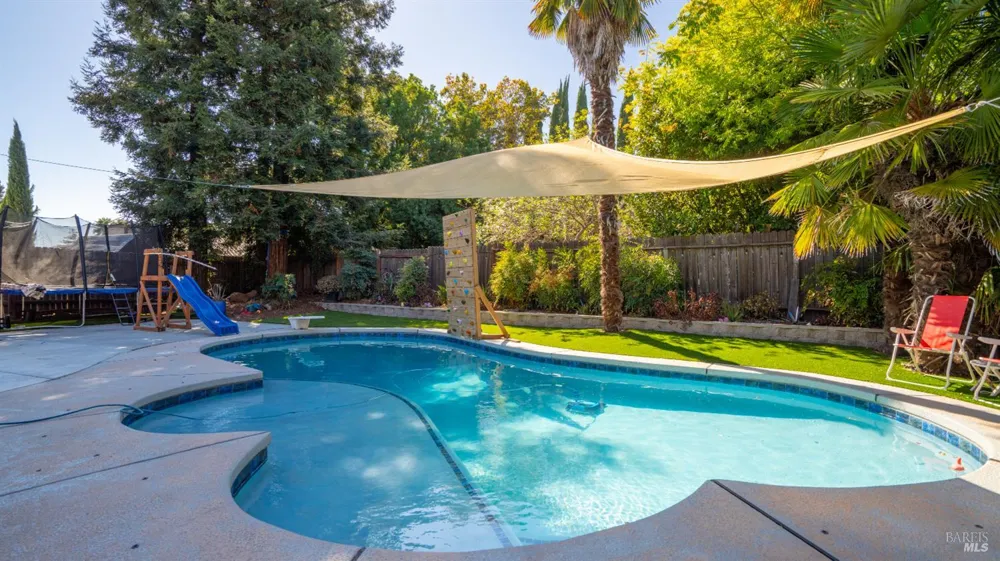 796 Tulare Drive Vacaville, CA 95687