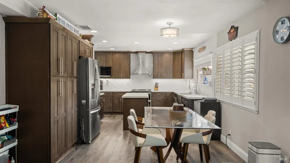 796 Tulare Drive Vacaville, CA 95687