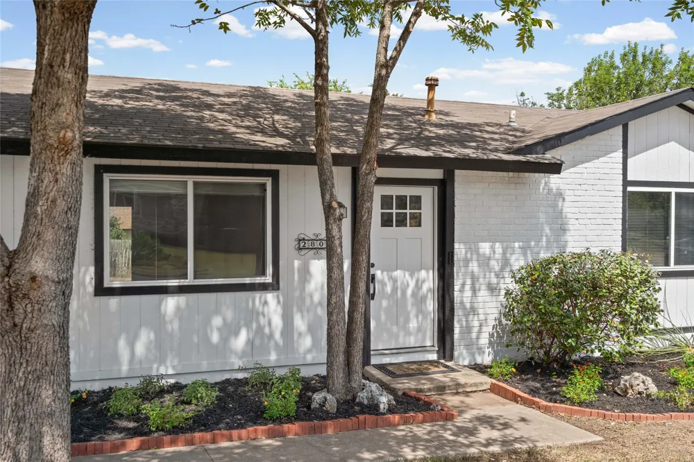 2808 Dillion Hill Drive Austin, TX 78745