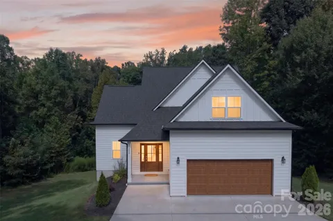 229 Shenandoah Loop