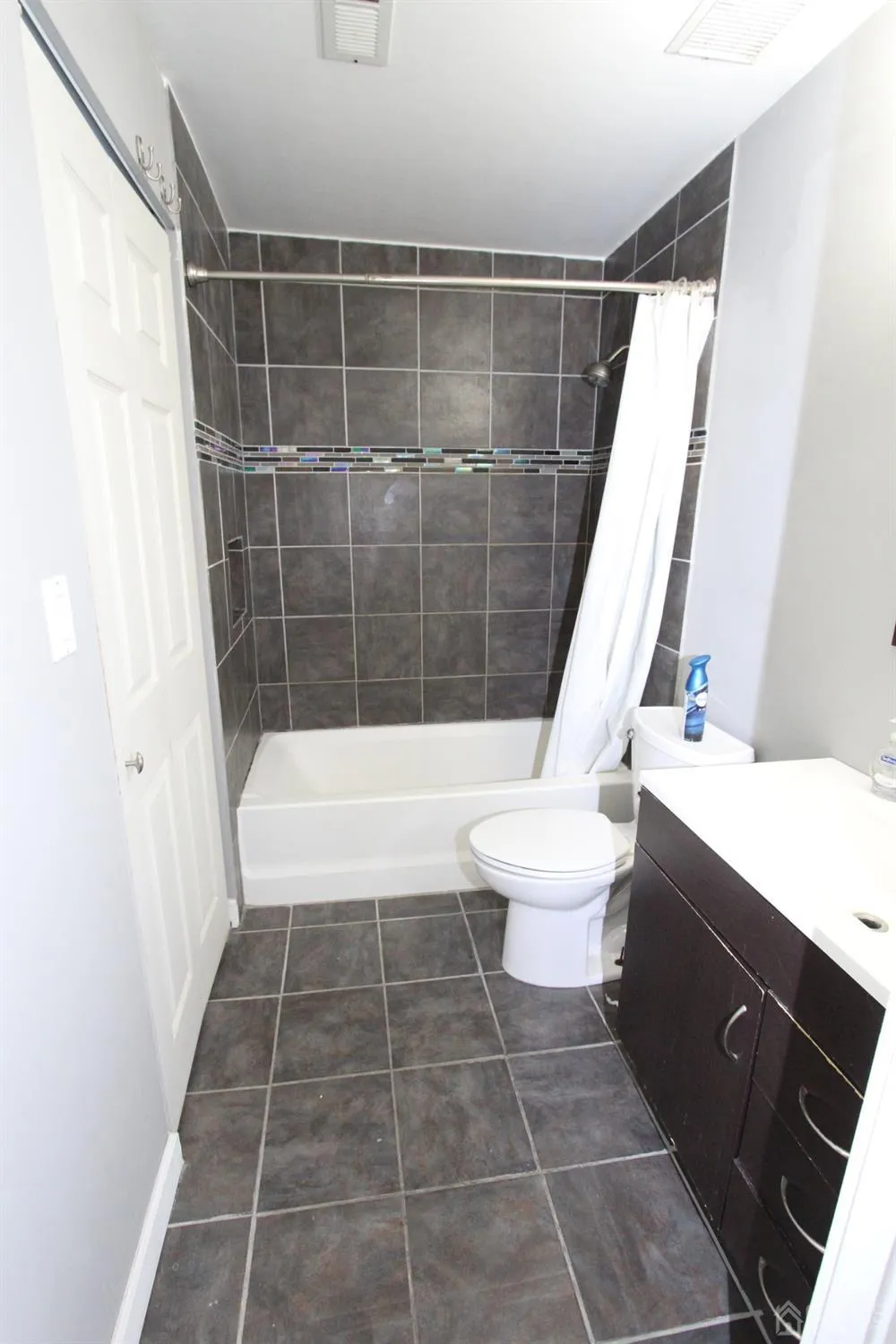 604 Ravens Crest Drive Plainsboro, NJ 08536