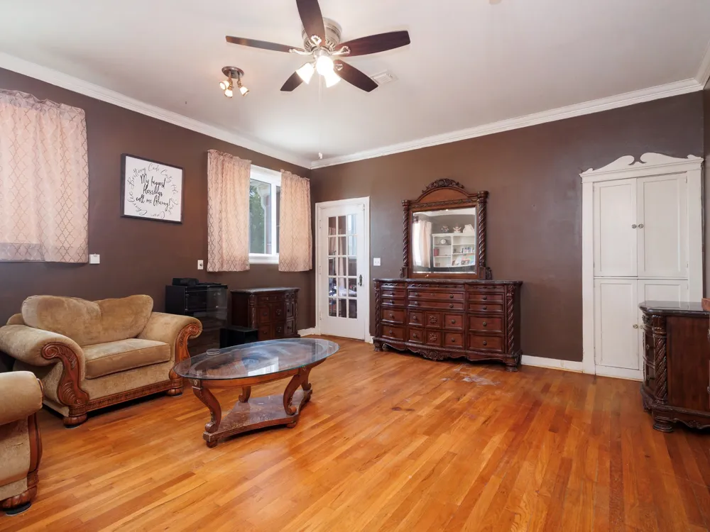 1016 W Walnut Coleman, TX 76834