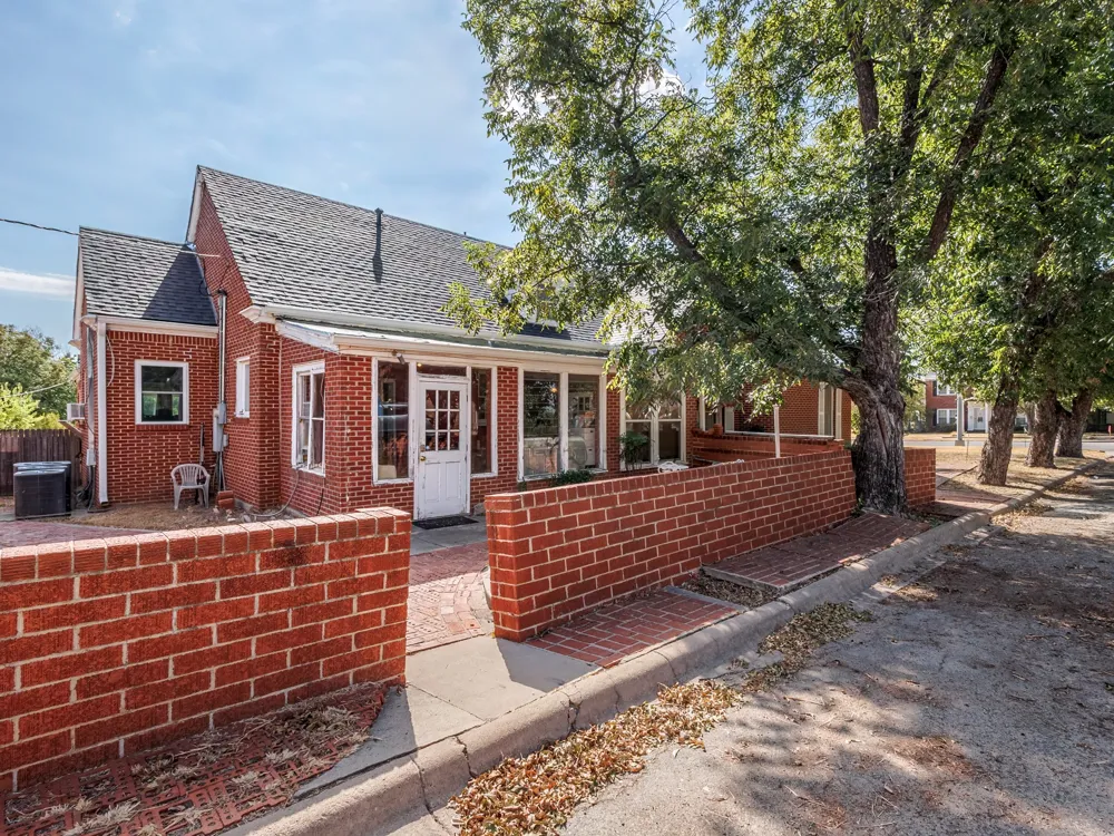 1016 W Walnut Coleman, TX 76834