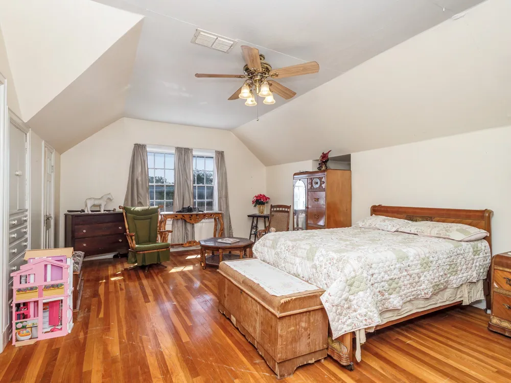 1016 W Walnut Coleman, TX 76834
