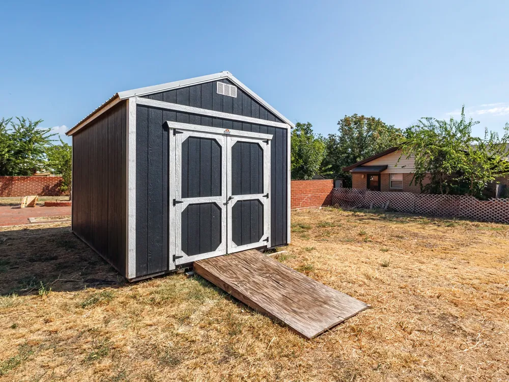 1016 W Walnut Coleman, TX 76834