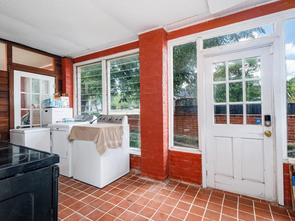 1016 W Walnut Coleman, TX 76834