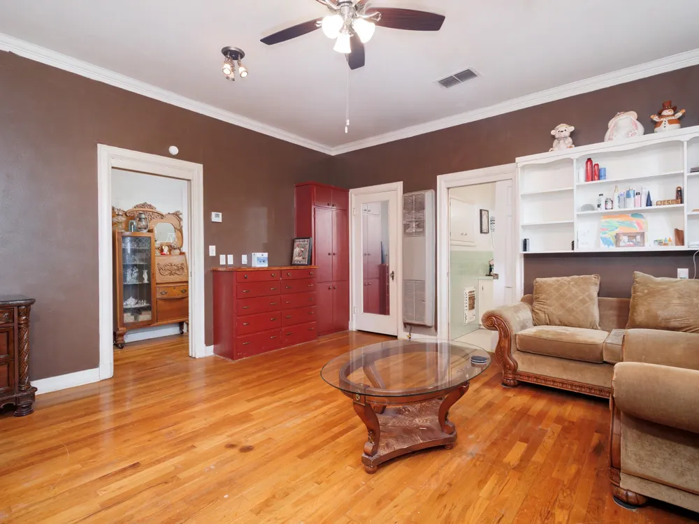 1016 W Walnut Coleman, TX 76834