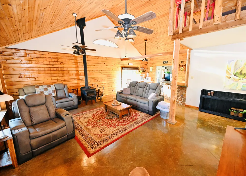 17311 Hwy 82 E Honey Grove, TX 75446