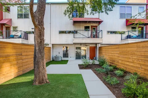 4213 Dickason Avenue #3