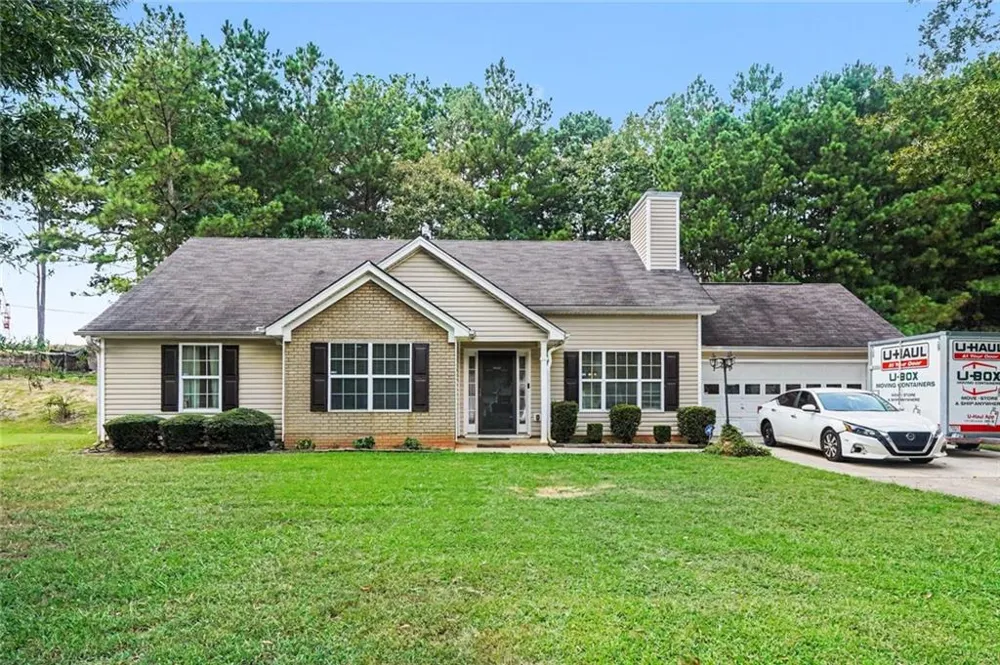 4967 Wolfcreek View College Park, GA 30349