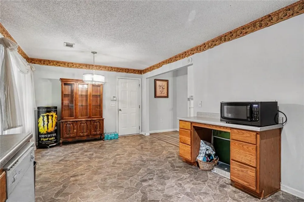 4967 Wolfcreek View College Park, GA 30349