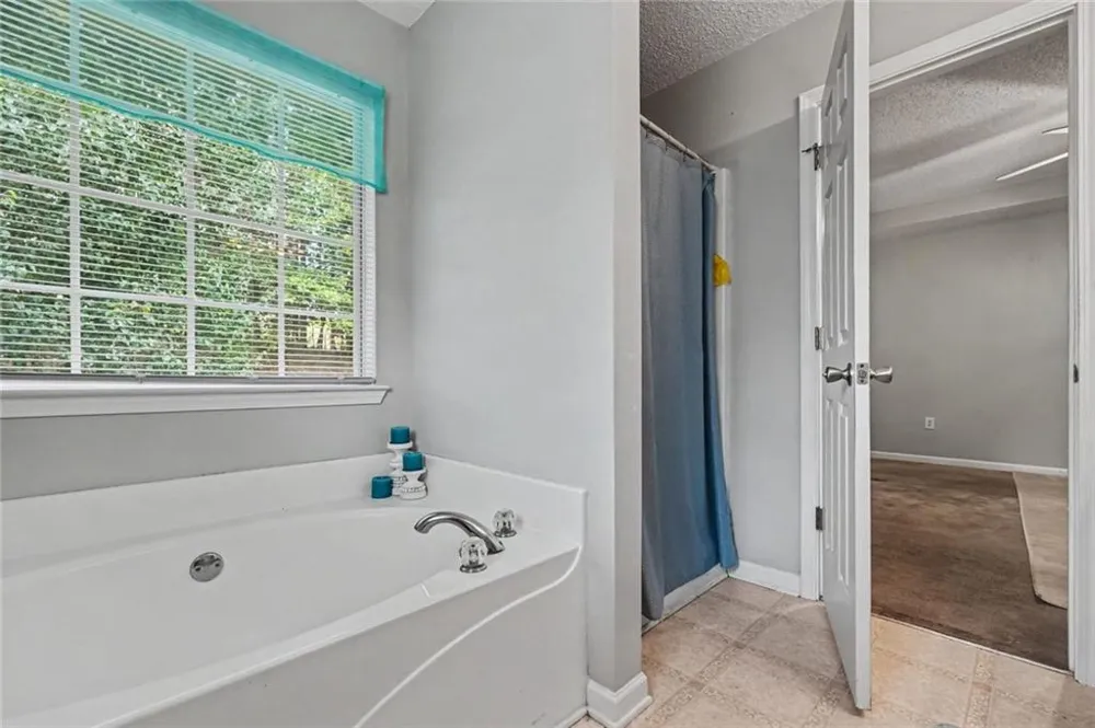 4967 Wolfcreek View College Park, GA 30349