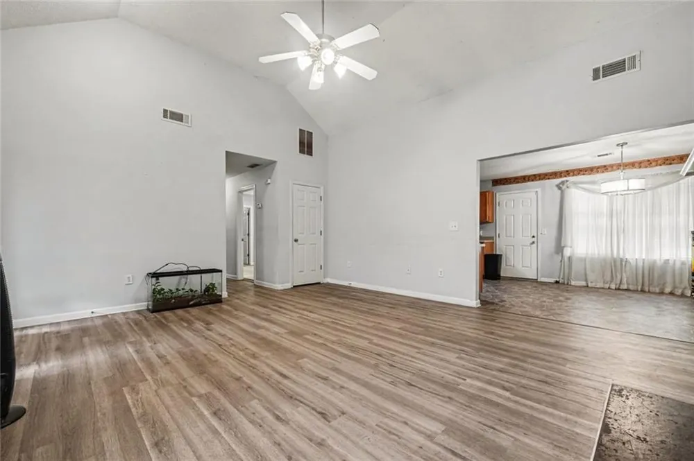 4967 Wolfcreek View College Park, GA 30349