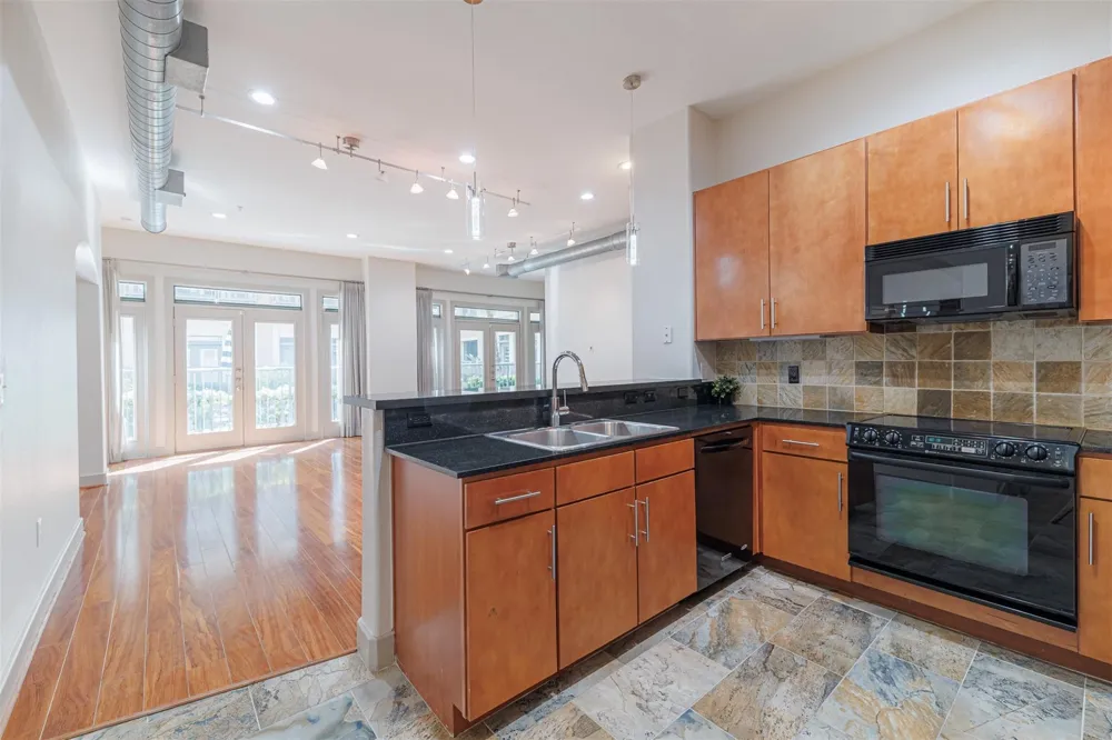 1901 Post Oak Boulevard #1219 Houston, TX 77056