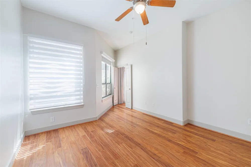1901 Post Oak Boulevard #1219 Houston, TX 77056