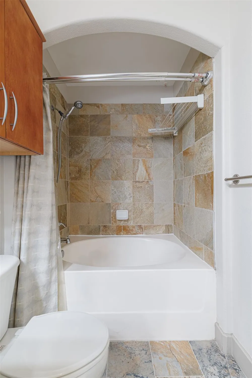 1901 Post Oak Boulevard #1219 Houston, TX 77056