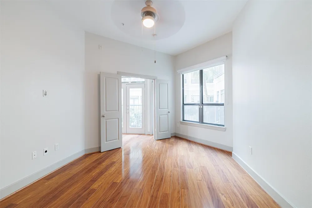 1901 Post Oak Boulevard #1219 Houston, TX 77056