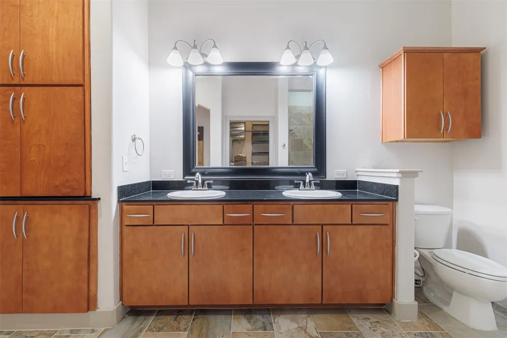 1901 Post Oak Boulevard #1219 Houston, TX 77056