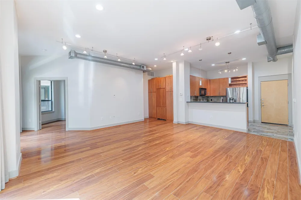 1901 Post Oak Boulevard #1219 Houston, TX 77056