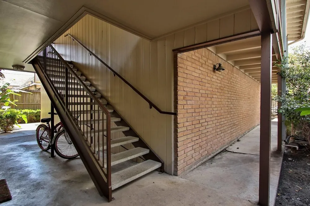 1620 Hawthorne Street #1 Houston, TX 77006