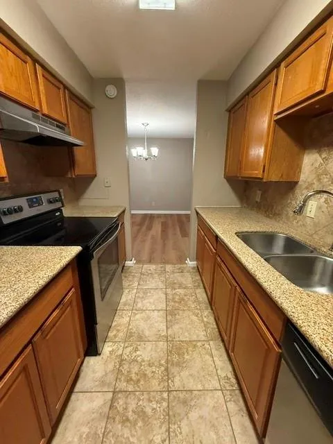 9700 Leawood Boulevard #1704 Houston, TX 77099
