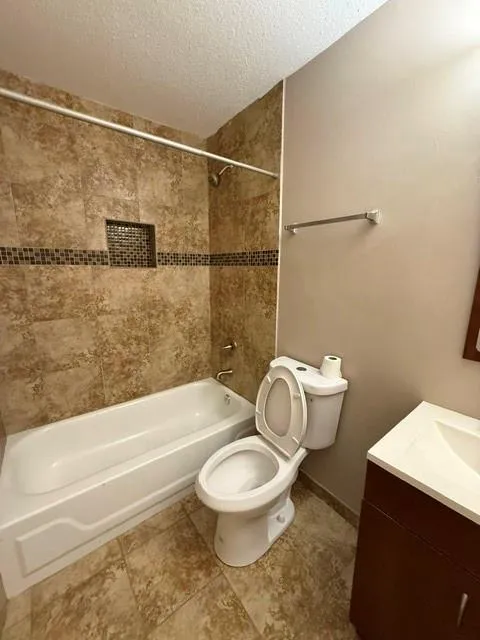 9700 Leawood Boulevard #1704 Houston, TX 77099