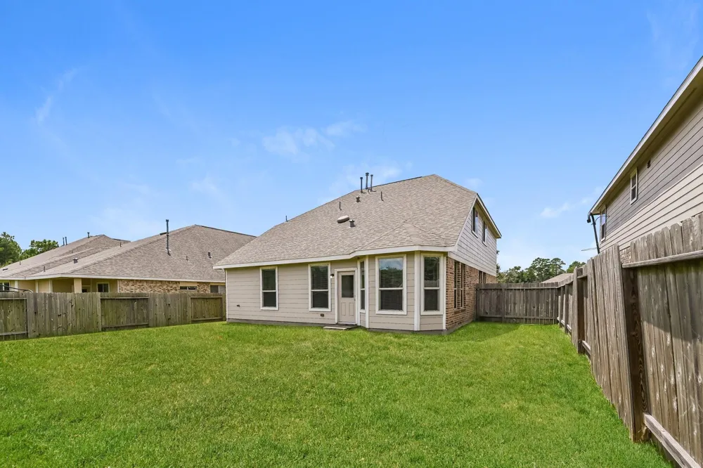30114 E Sapling Oaks Place Magnolia, TX 77355