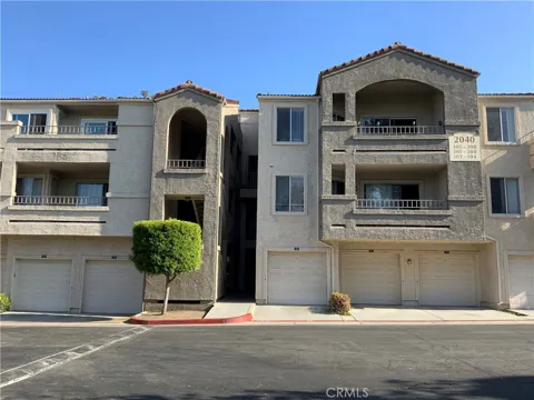 2040 Las Colinas Circle #305