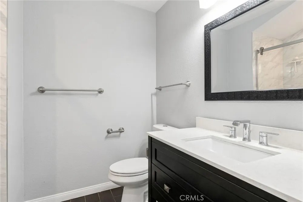 1251 Oakcrest Circle Corona, CA 92882