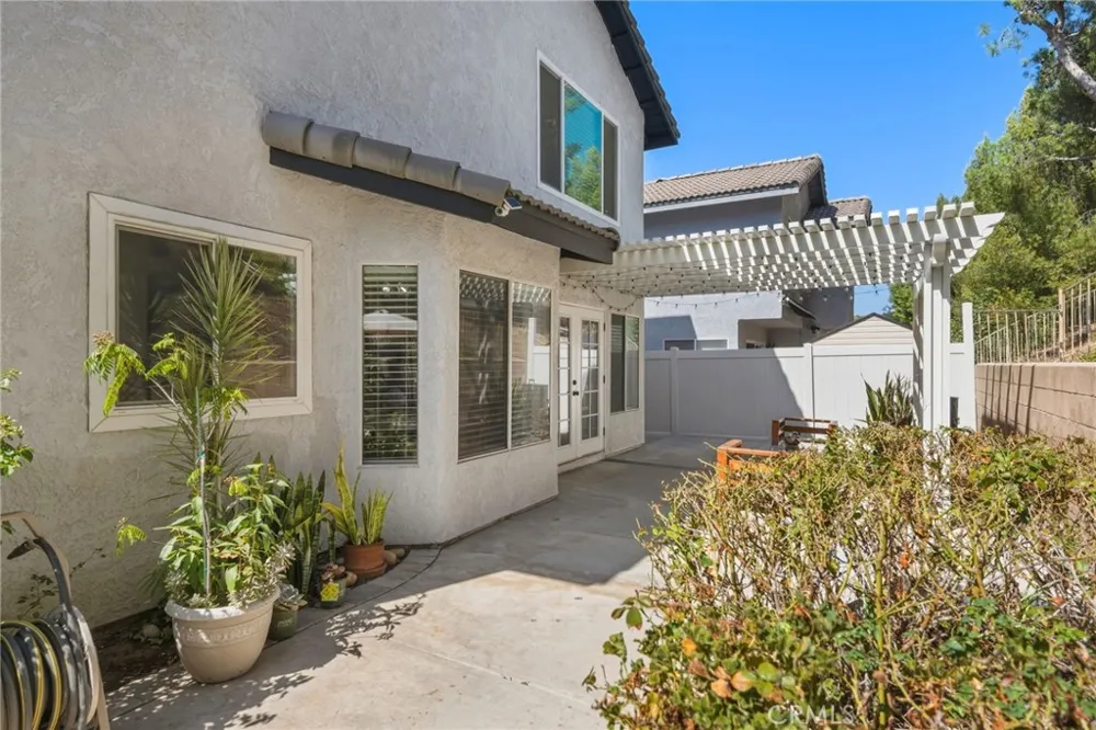 1251 Oakcrest Circle Corona, CA 92882