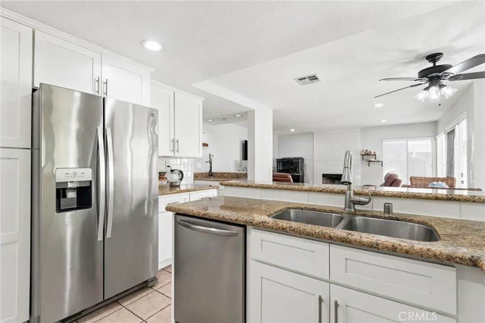 1251 Oakcrest Circle Corona, CA 92882
