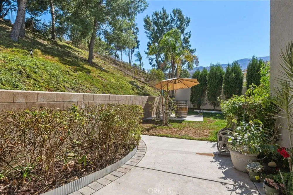 1251 Oakcrest Circle Corona, CA 92882