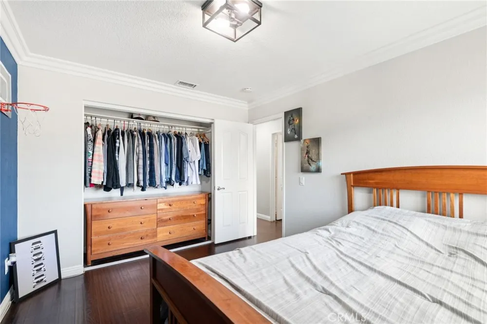 1251 Oakcrest Circle Corona, CA 92882