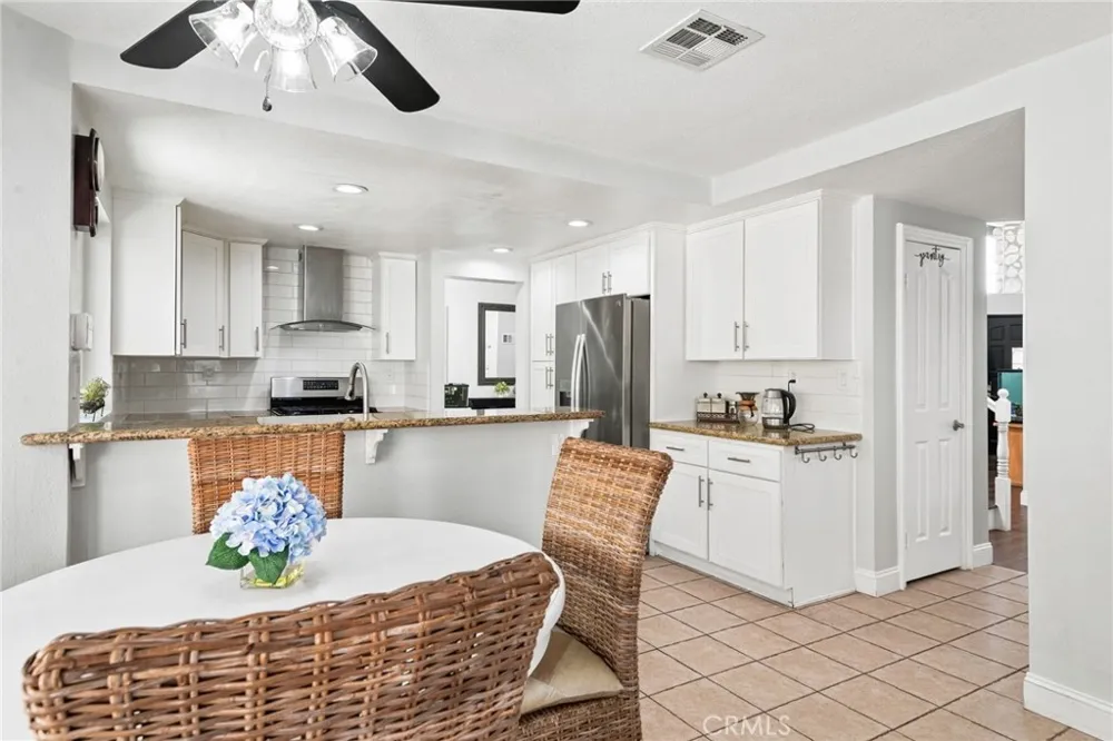 1251 Oakcrest Circle Corona, CA 92882