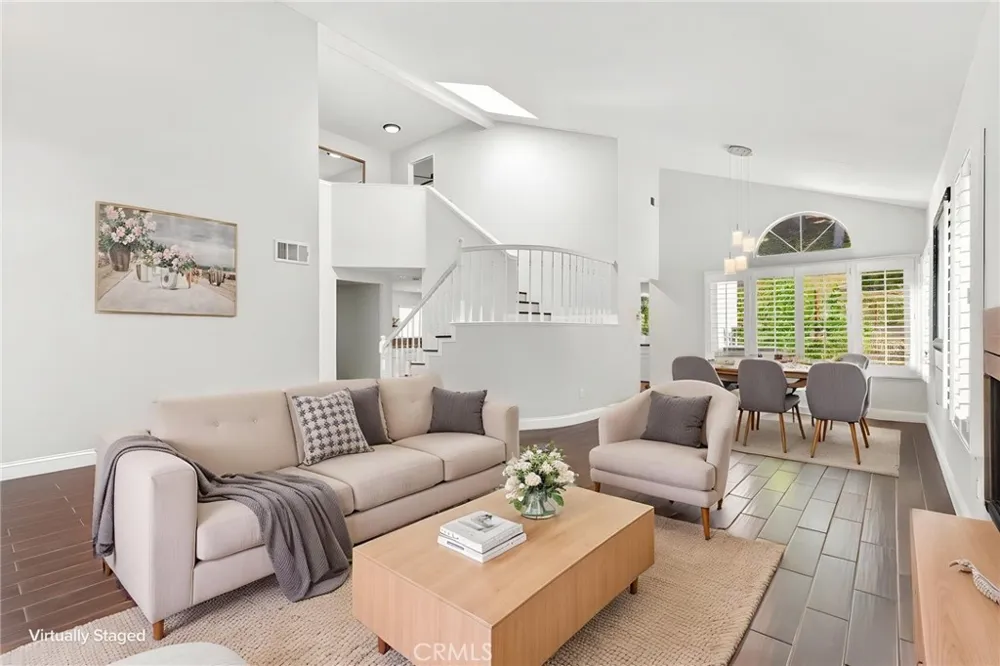 1251 Oakcrest Circle Corona, CA 92882