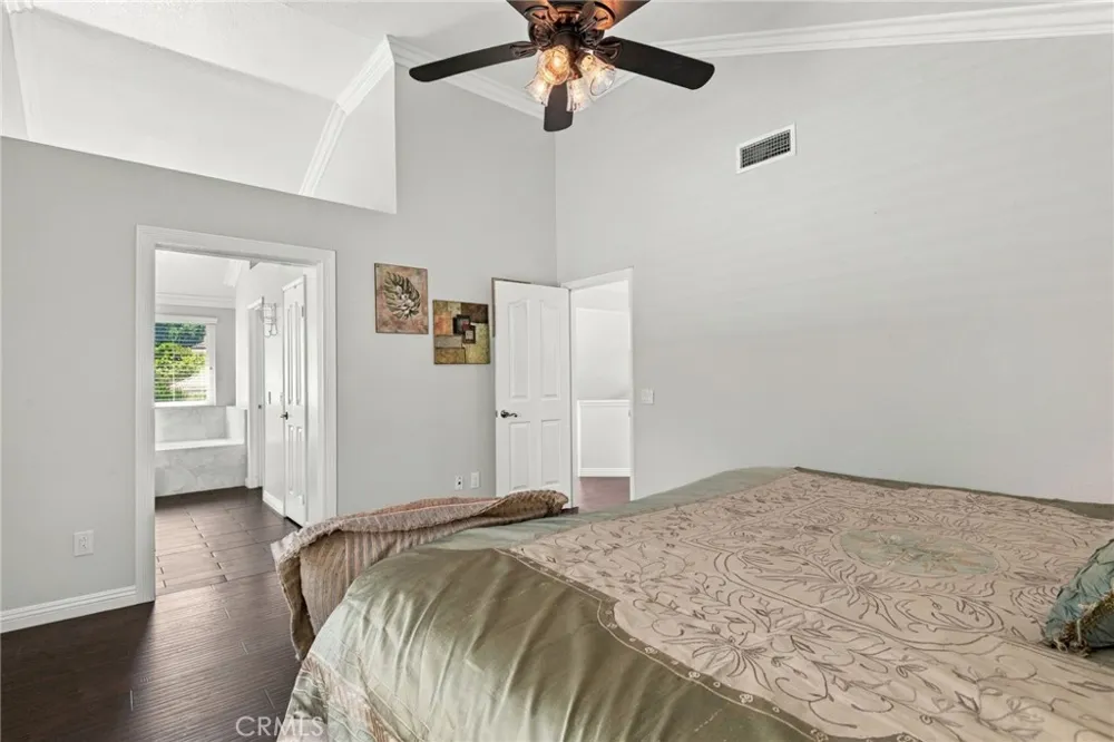 1251 Oakcrest Circle Corona, CA 92882