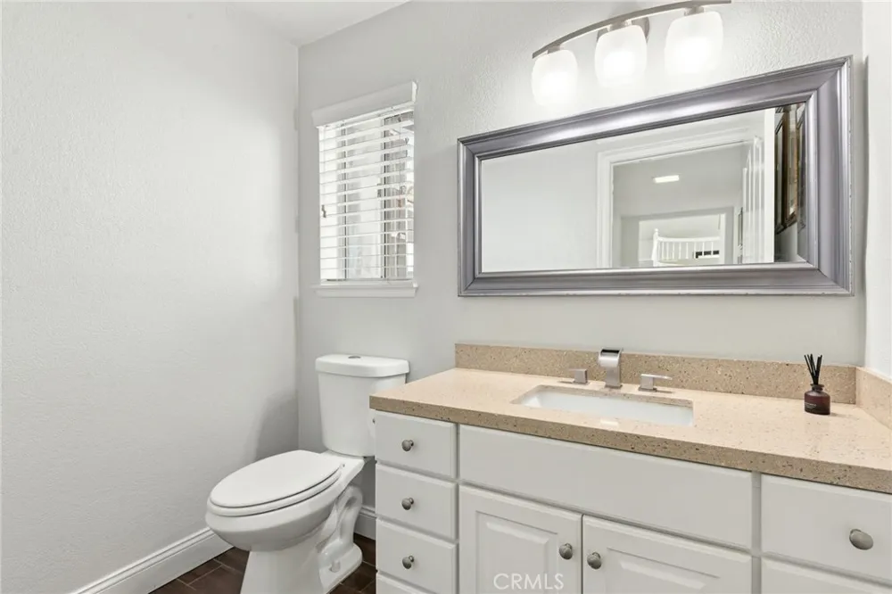 1251 Oakcrest Circle Corona, CA 92882