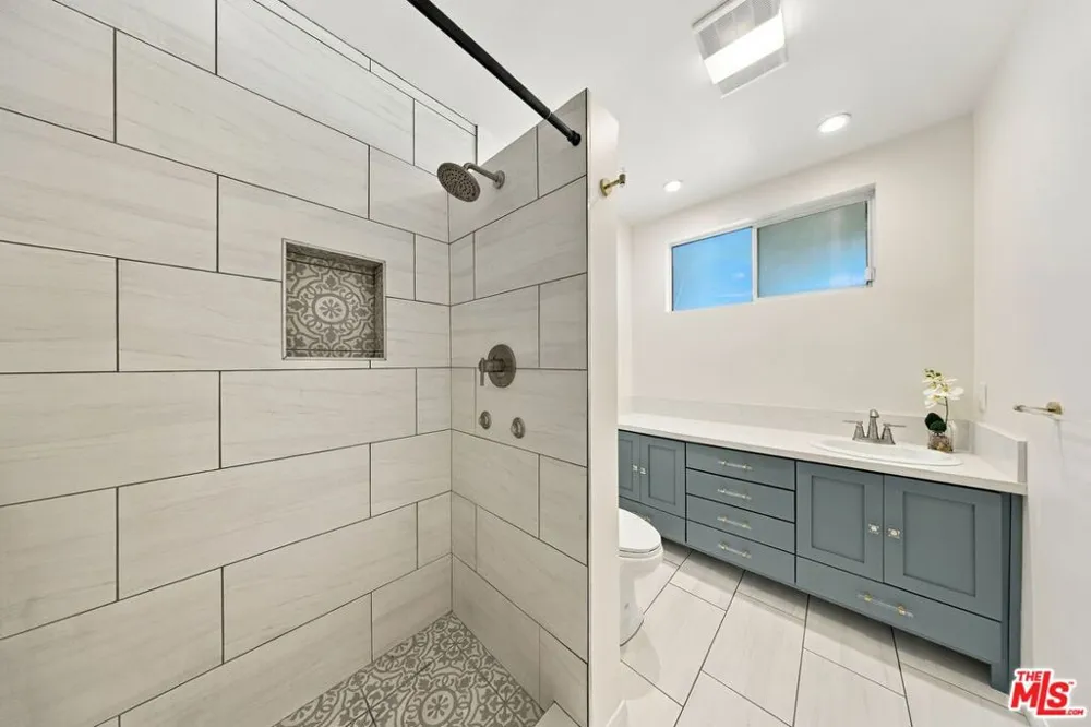 3166 S Sepulveda Boulevard #6 Los Angeles, CA 90034