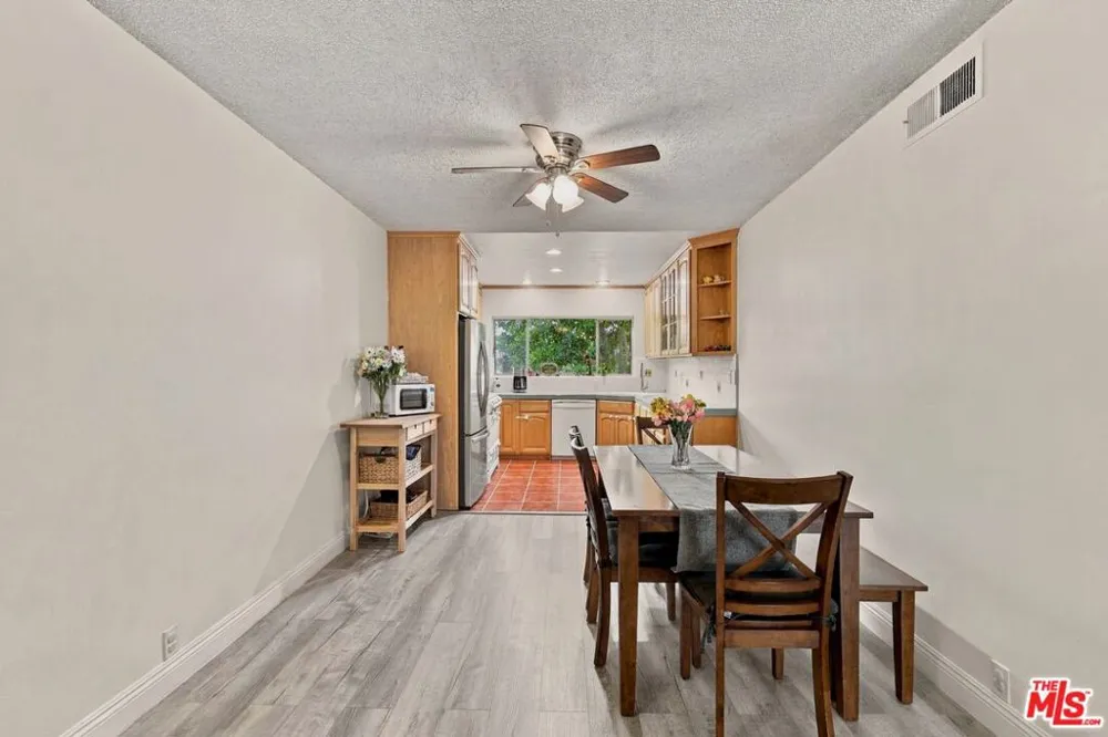 3166 S Sepulveda Boulevard #6 Los Angeles, CA 90034