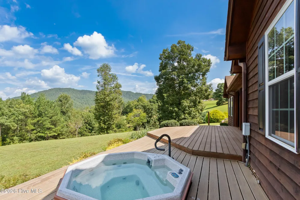 138 Foothill Estates Lane Murphy, NC 28906