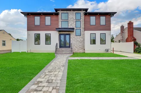 81 E End Avenue