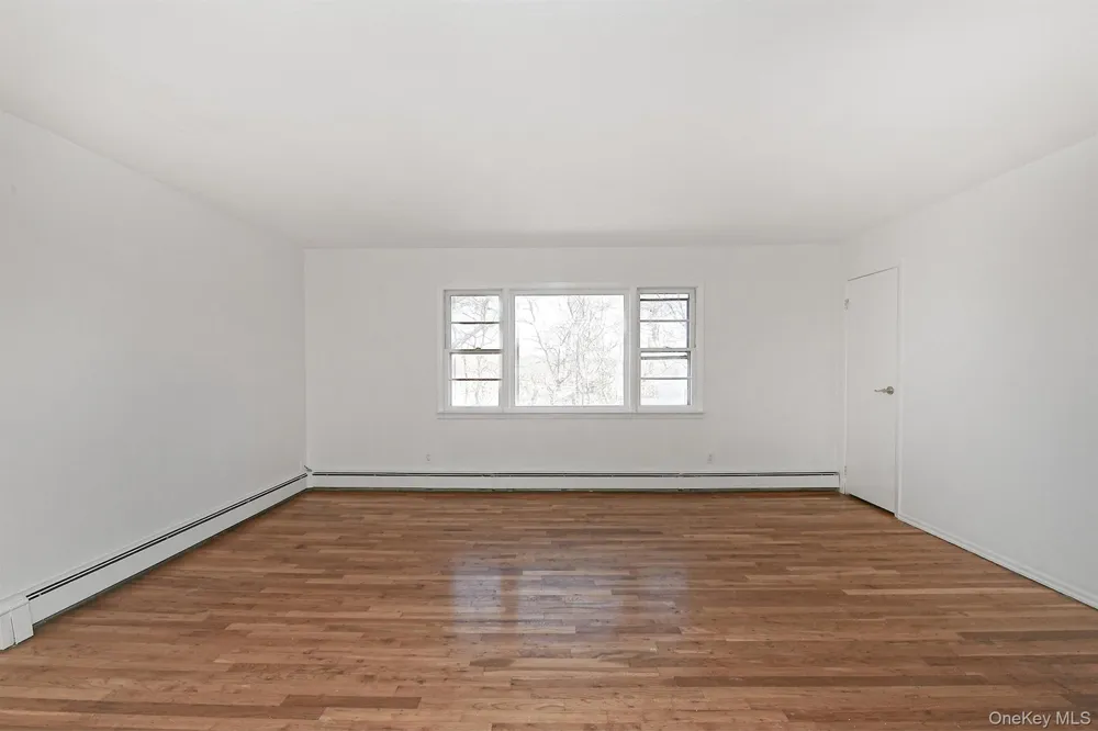 8 Harbor Hill Road #2nd Floor Glen Cove, NY 11542