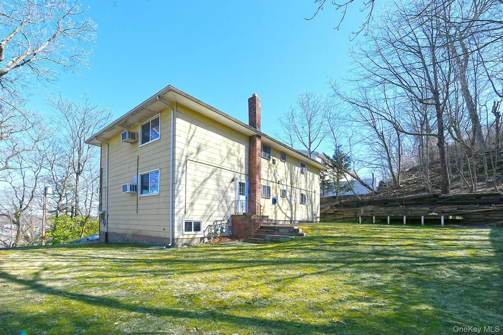 8 Harbor Hill Road #2nd Floor Glen Cove, NY 11542