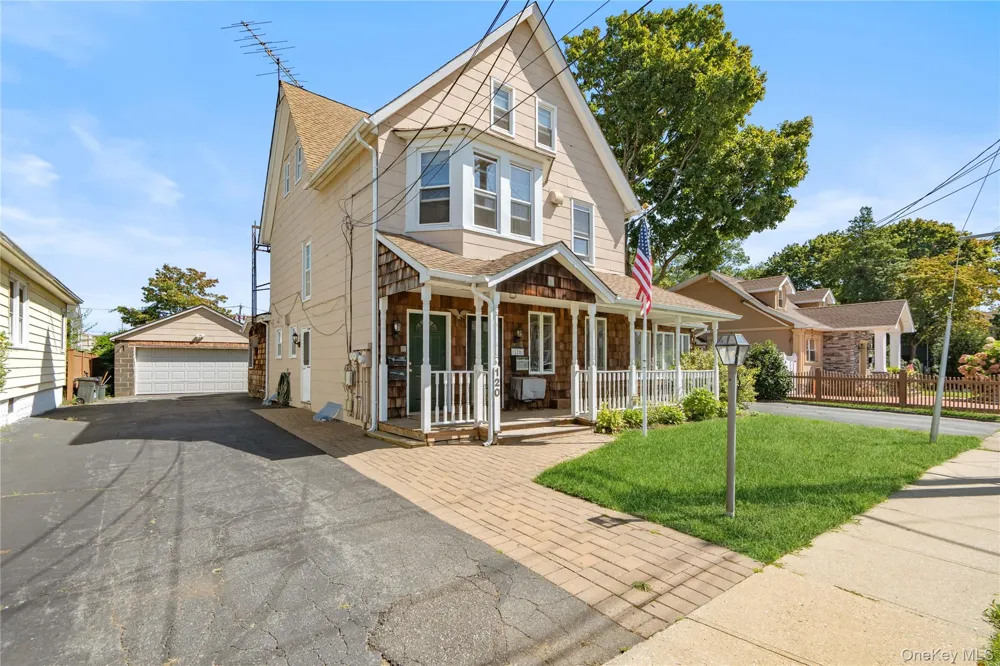120 S High Street Lindenhurst, NY 11757