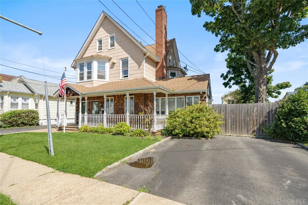 120 S High Street Lindenhurst, NY 11757