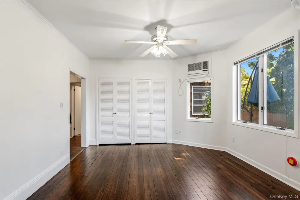 120 S High Street Lindenhurst, NY 11757