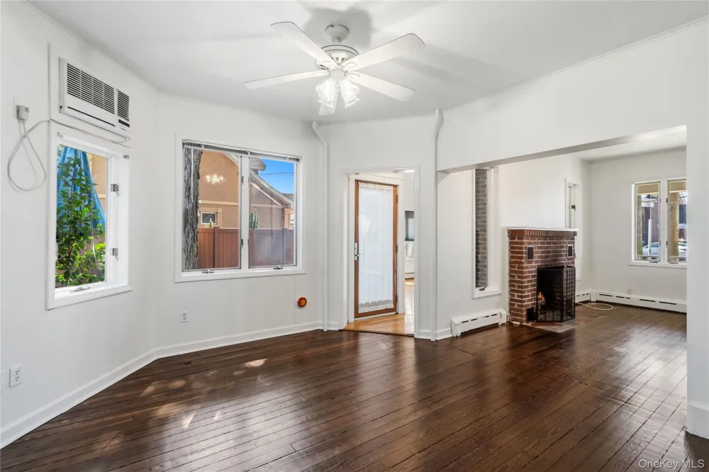 120 S High Street Lindenhurst, NY 11757