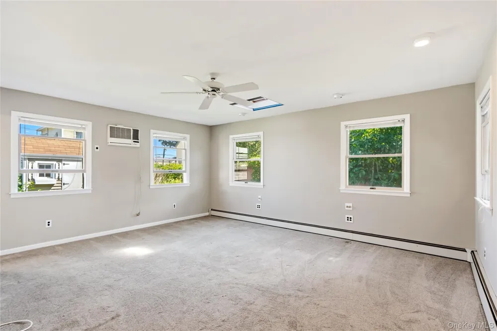 120 S High Street Lindenhurst, NY 11757